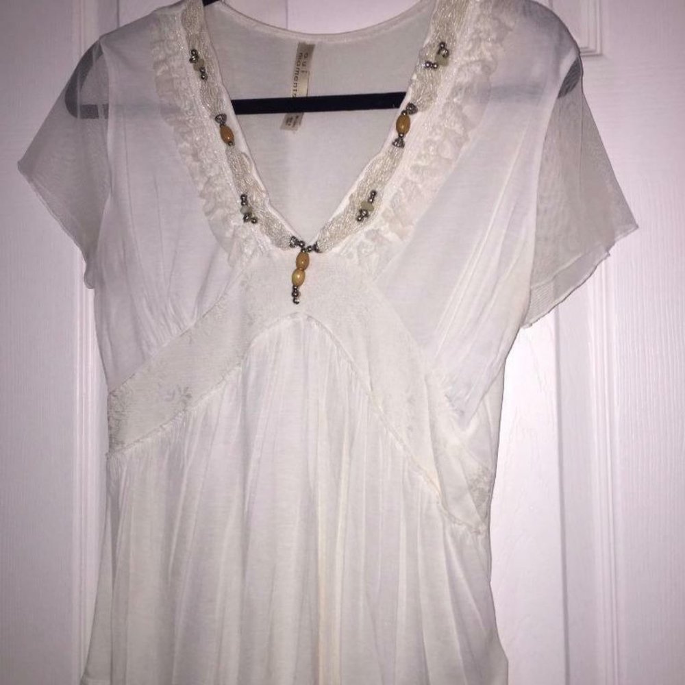 OUI Moments Beaded V-Neck Umpire Winter White Greco-Roman Style Top Small (6/8)